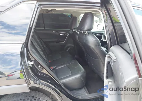 2019 Toyota Rav4 Xle from USA, damaged, VIN 2T3W1RFV9KC009374